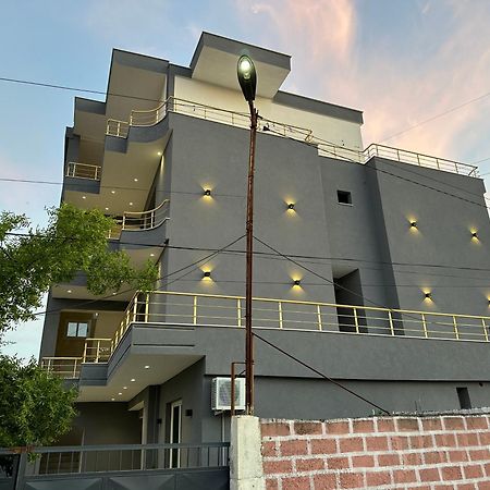 Mico'S Apartments Vlorë Eksteriør billede