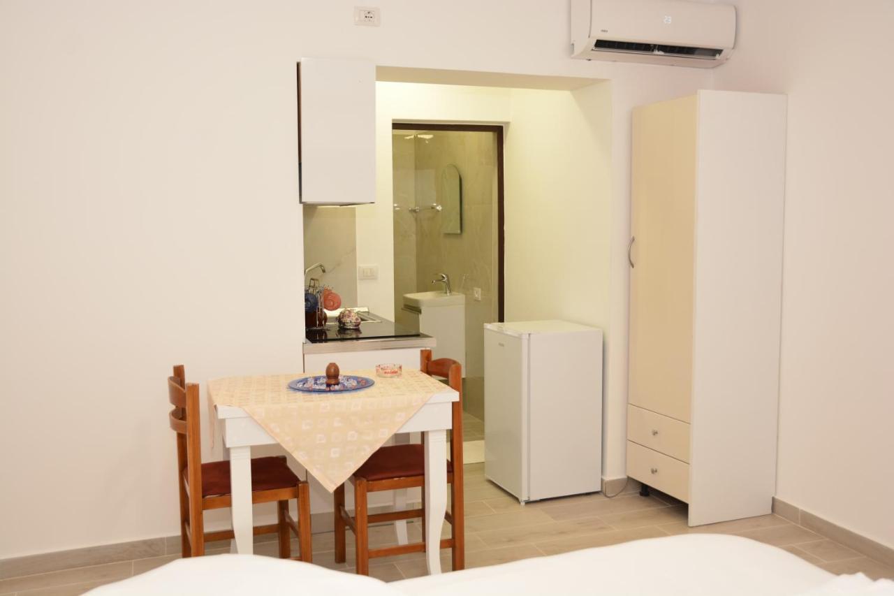 Mico'S Apartments Vlorë Eksteriør billede
