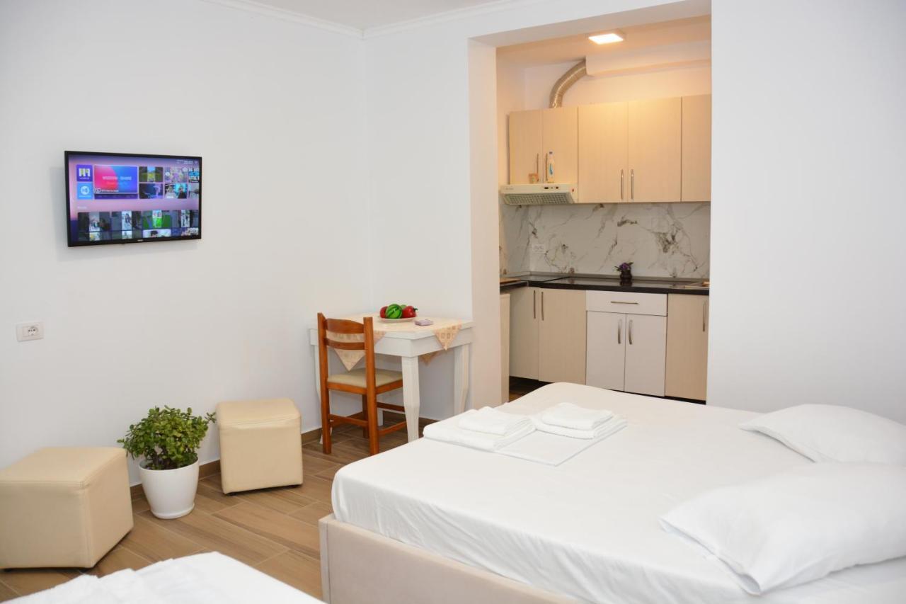 Mico'S Apartments Vlorë Eksteriør billede