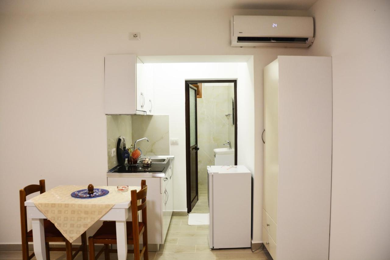 Mico'S Apartments Vlorë Eksteriør billede