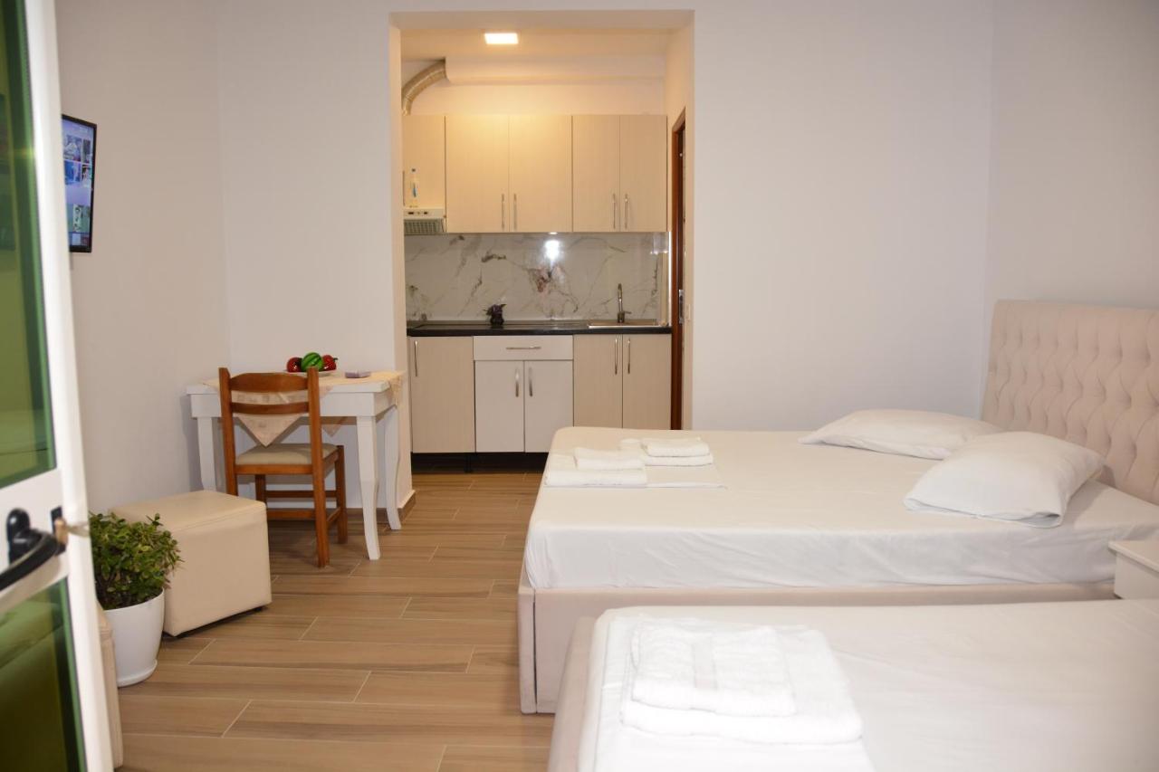 Mico'S Apartments Vlorë Eksteriør billede