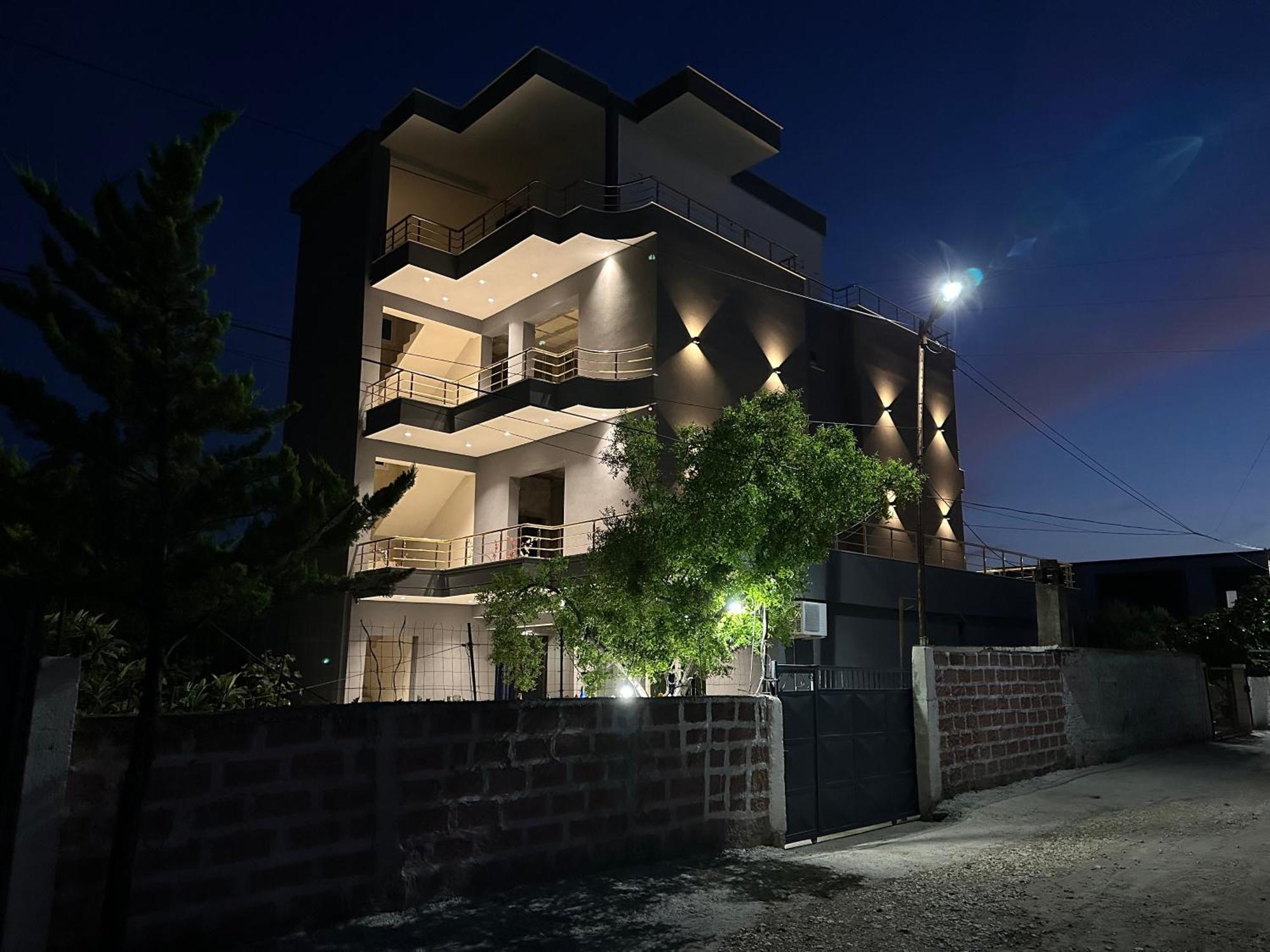 Mico'S Apartments Vlorë Eksteriør billede