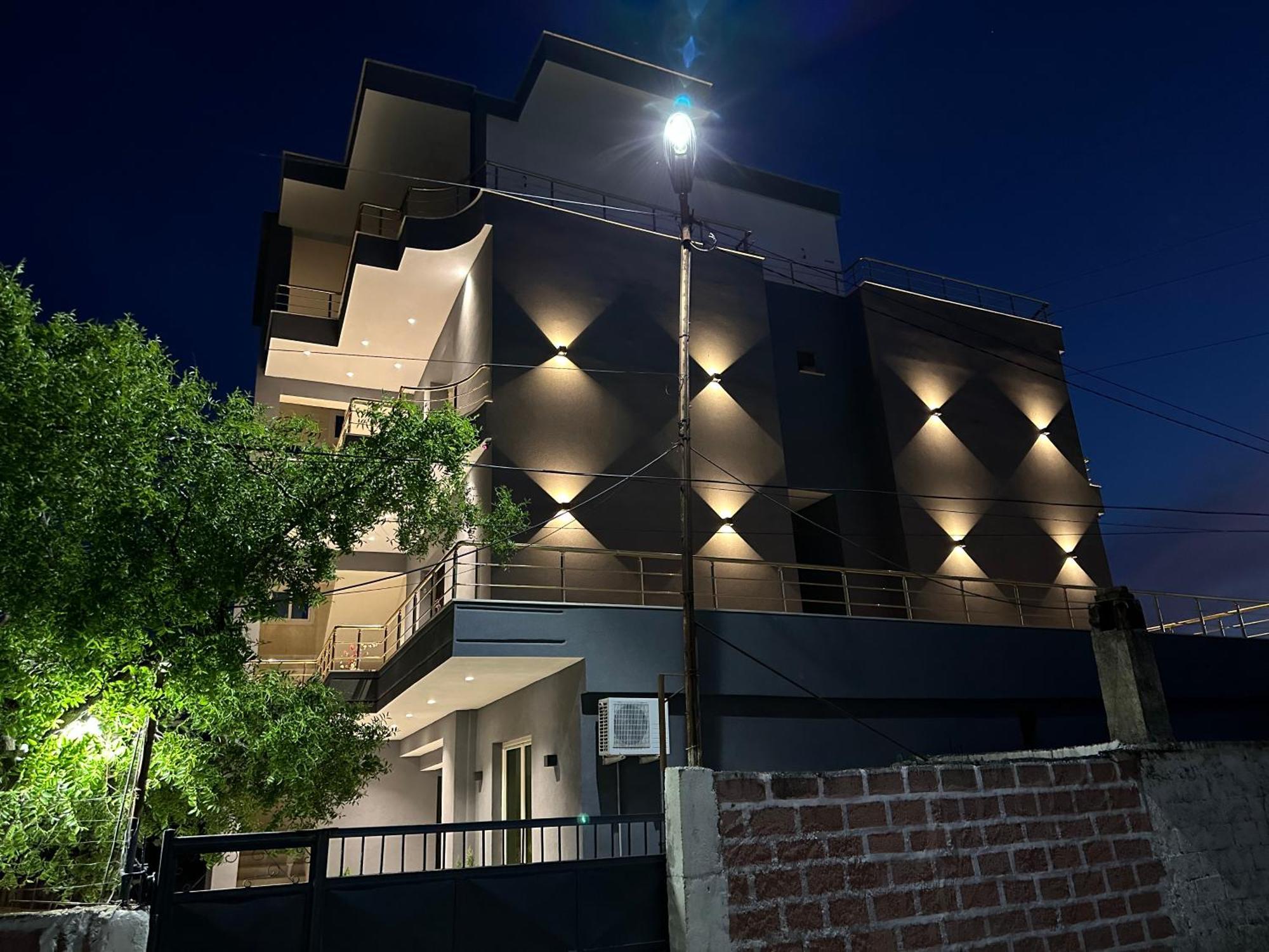 Mico'S Apartments Vlorë Eksteriør billede