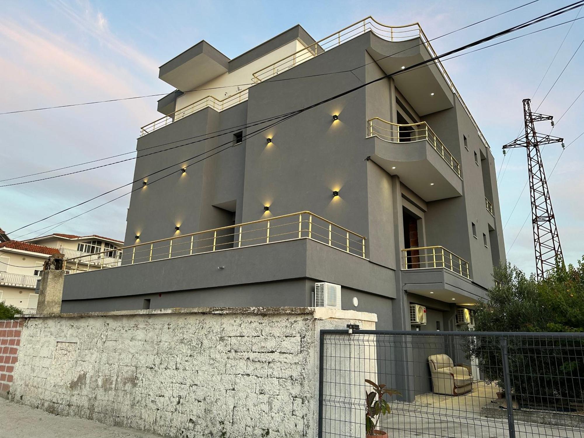 Mico'S Apartments Vlorë Eksteriør billede